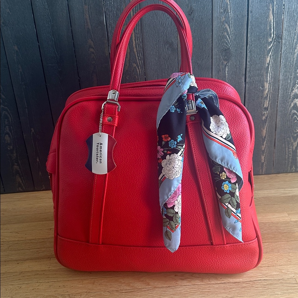 🍒✈️Vintage American Tourister "Tiara" Cherry Red Carry on Bag